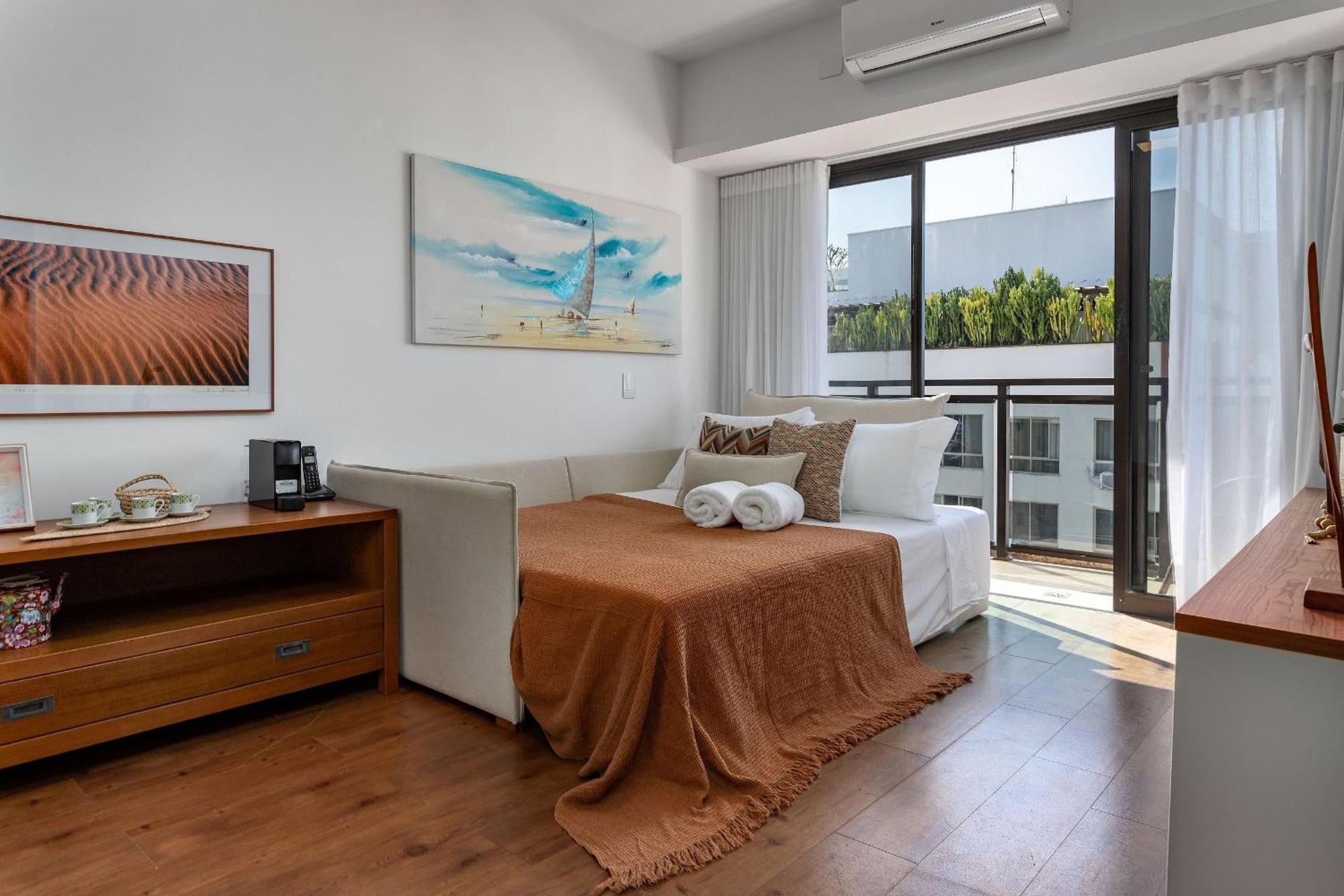 Apartamento Flat Leblon - Vista Mar E Vista Cristo Rendendo - 300m E 150m Metro - Ar Condicionado, Smartv 50